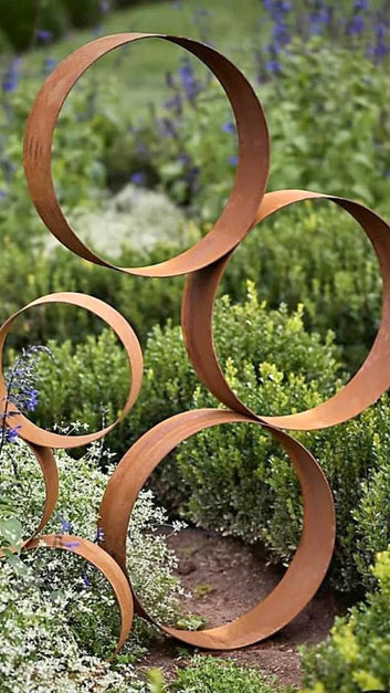 Corten Circle Stack